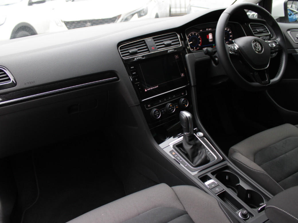 2019 Volkswagen Golf