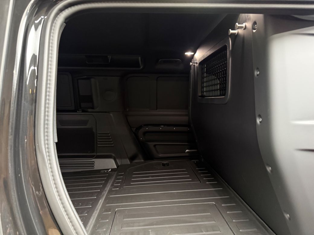 2026 Land Rover Defender