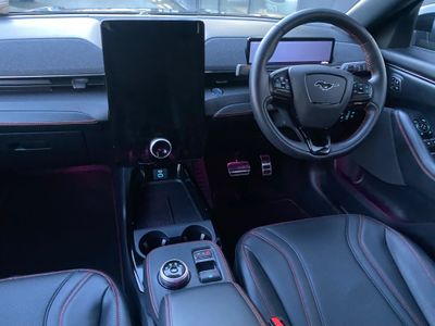 2022 Ford Mustang Mach-e