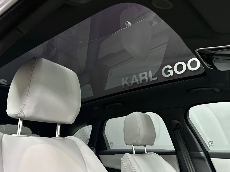 2025 Land Rover Range Rover Velar
