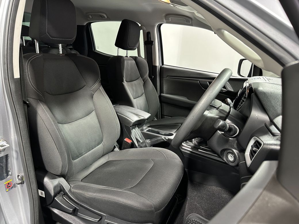 2021 Isuzu D-MAX