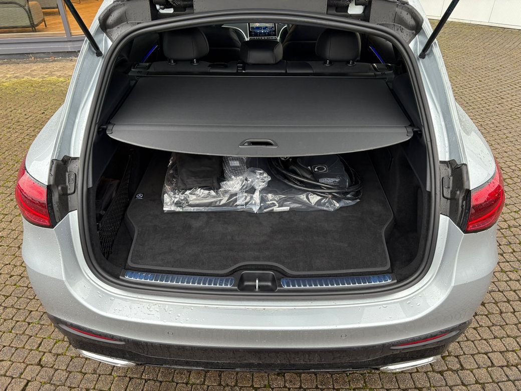 2025 Mercedes-Benz GLC Class