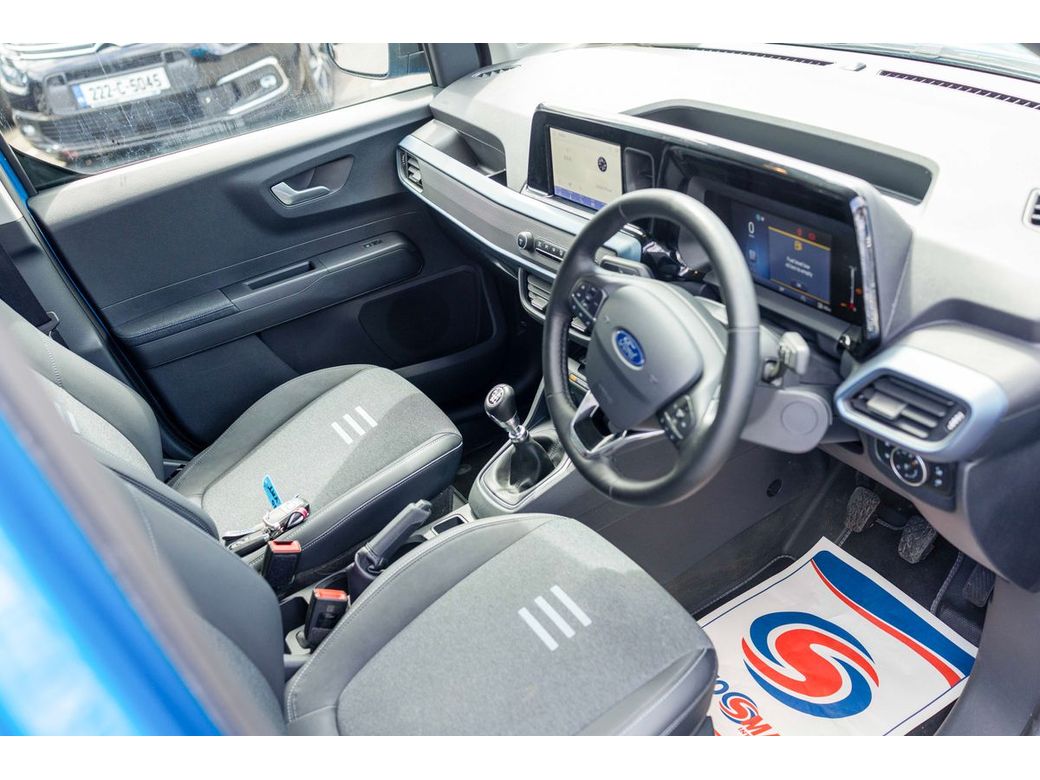 2025 Ford Transit Courier
