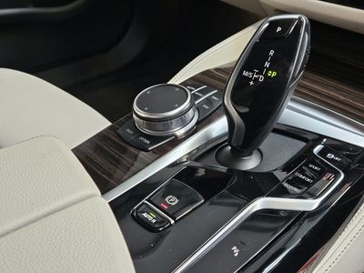 2021 BMW 5 Series