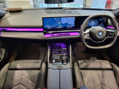 2026 BMW i5