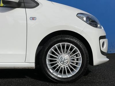 2016 Volkswagen up!