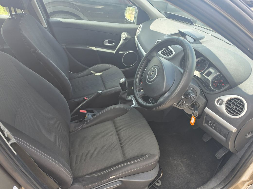 2010 Renault Clio
