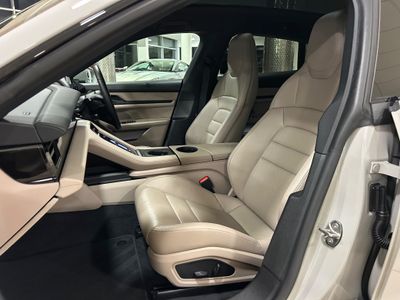 2022 Porsche Taycan