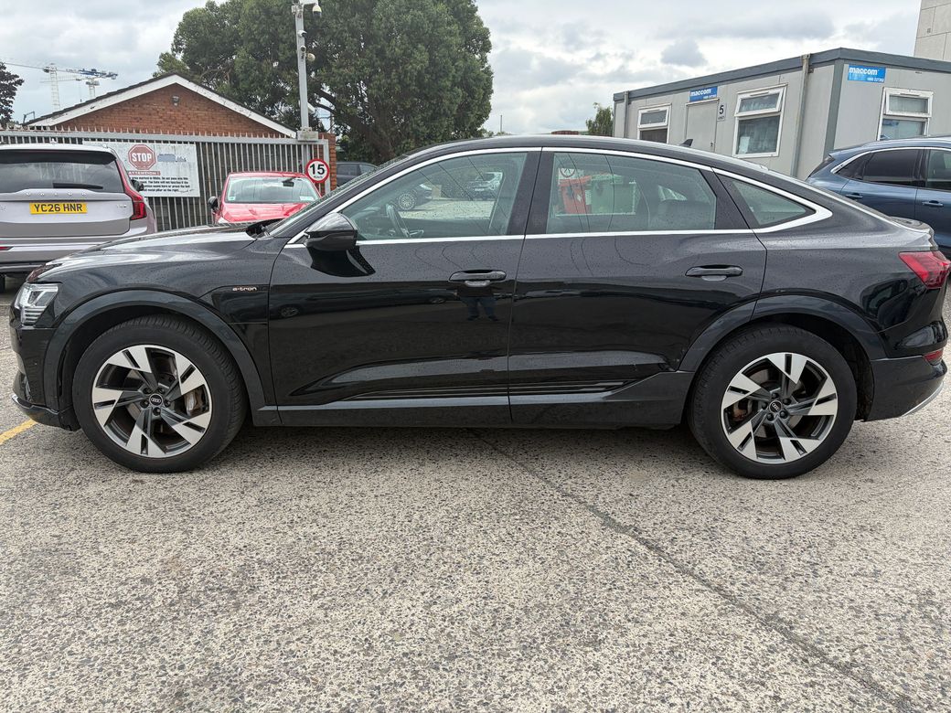 2022 Audi e-tron
