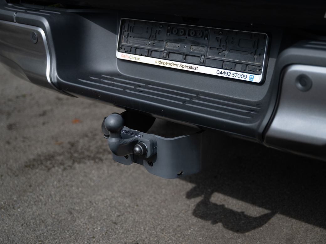 2025 Toyota Hilux