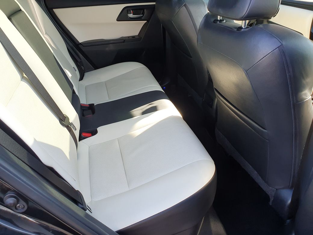 2017 Toyota Auris