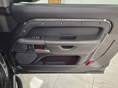 2023 Land Rover Defender
