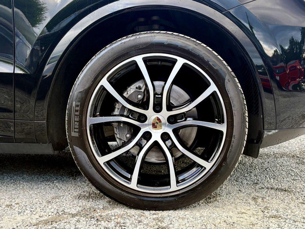2023 Porsche Cayenne
