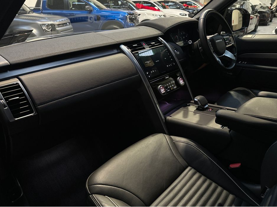 2024 Land Rover Discovery