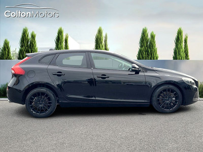 2016 Volvo V40
