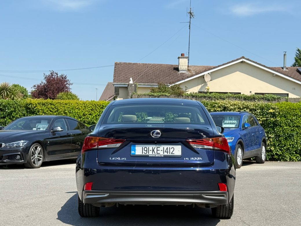 2019 Lexus IS