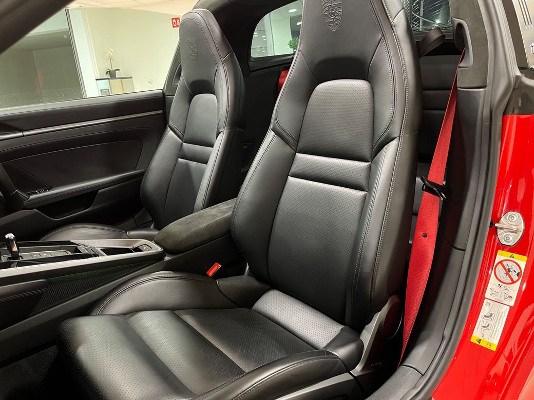 2023 Porsche 911