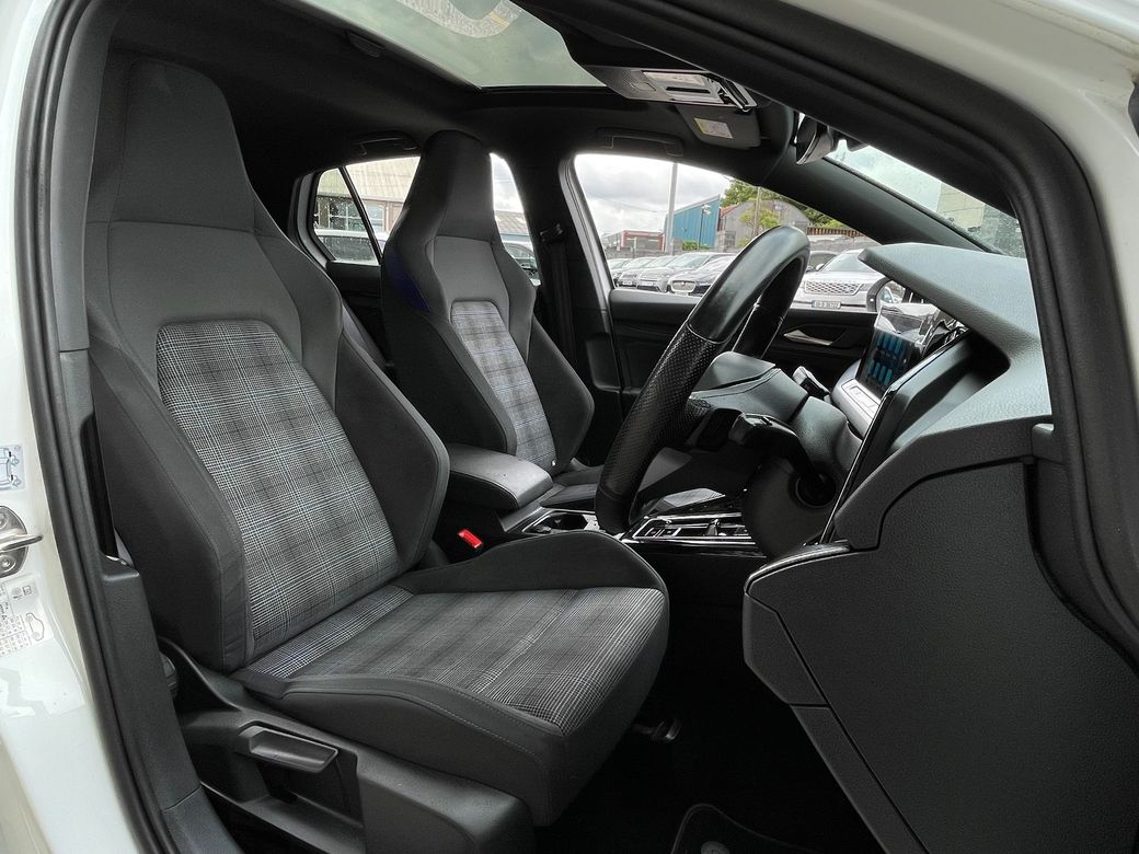 2023 Volkswagen Golf