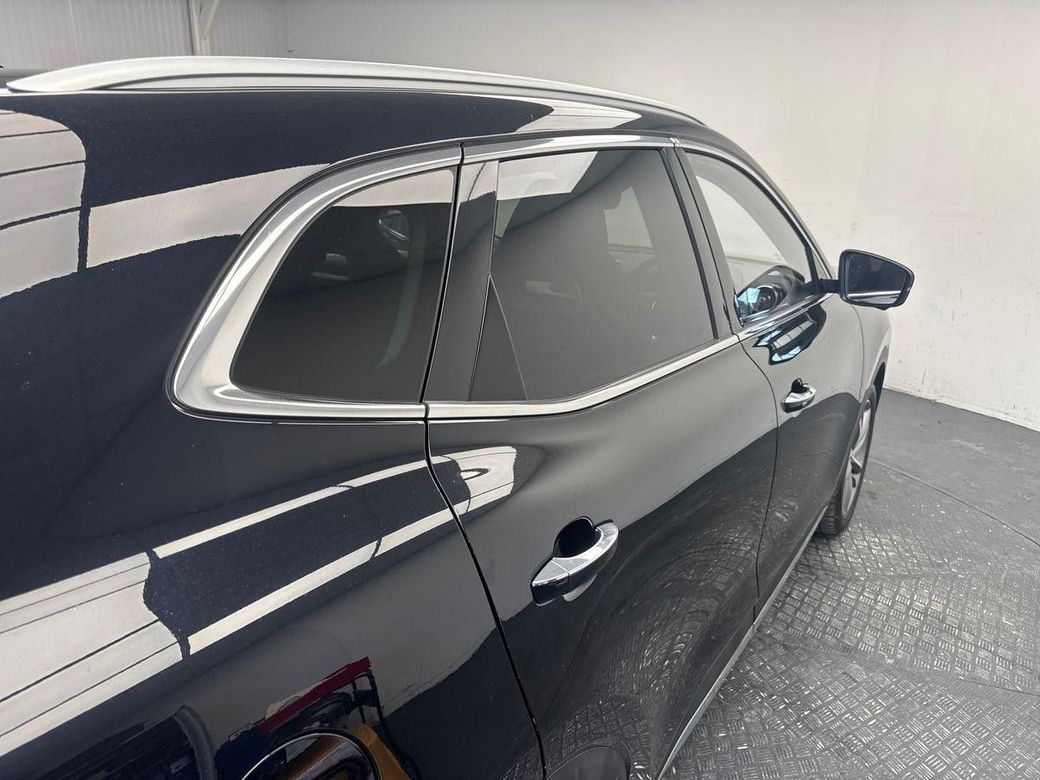 2023 MG HS