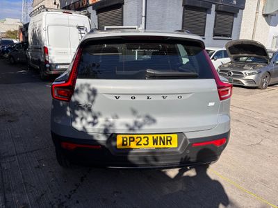 2023 Volvo XC40