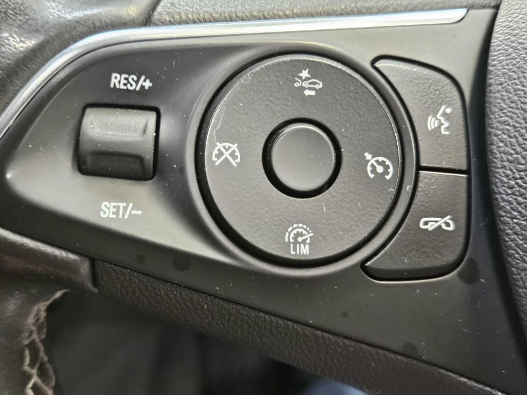 2020 Opel Insignia