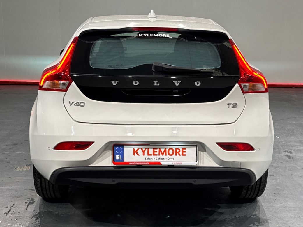 2019 Volvo V40