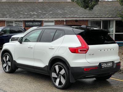 2022 Volvo XC40