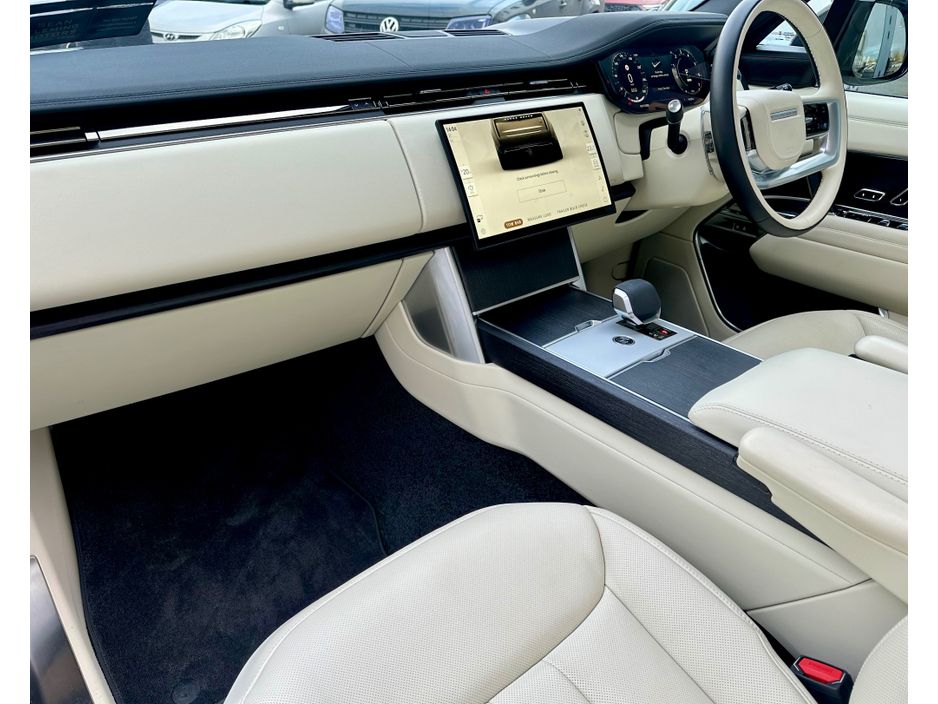 2025 Land Rover Range Rover