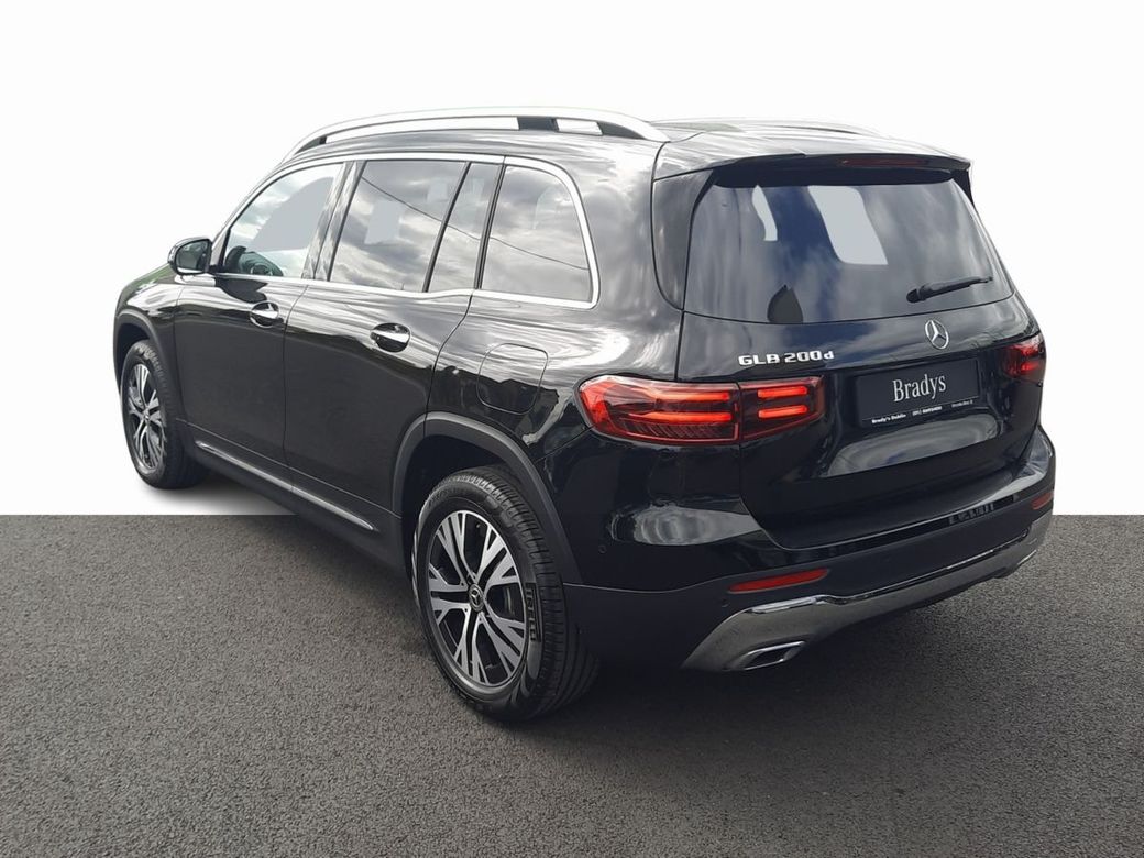 2025 Mercedes-Benz GLB Class