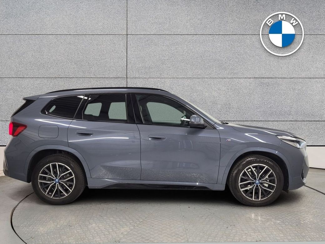 2025 BMW iX1