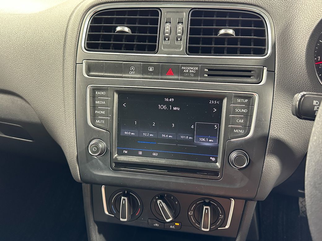 2017 Volkswagen Polo