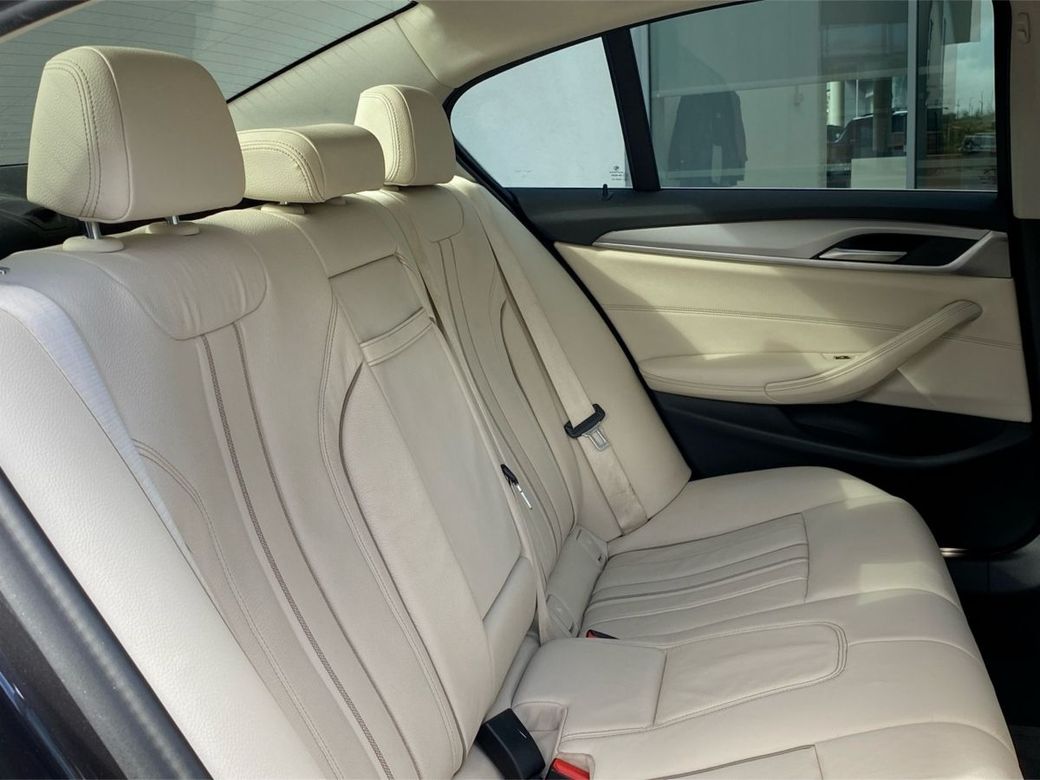 2022 BMW 5 Series