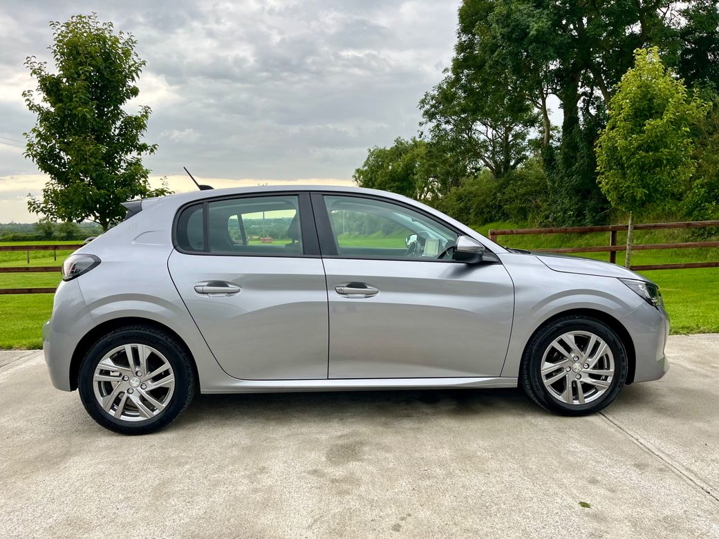 2020 Peugeot 208