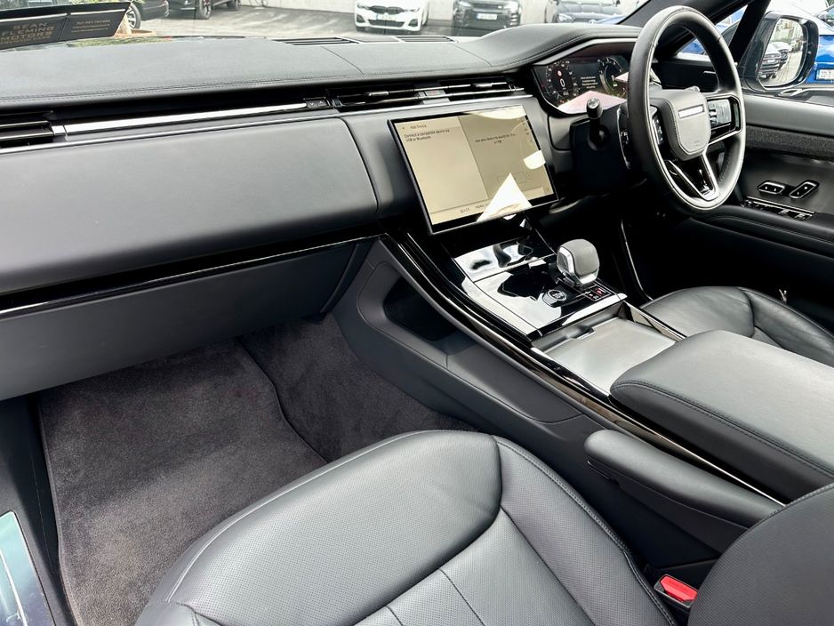 2025 Land Rover Range Rover Sport