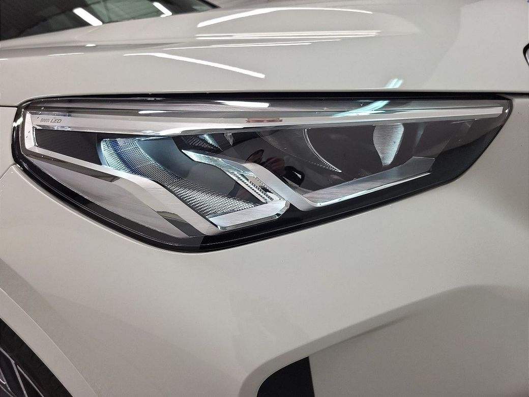 2025 BMW iX1