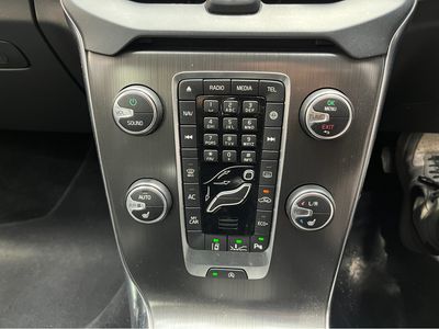 2015 Volvo V40