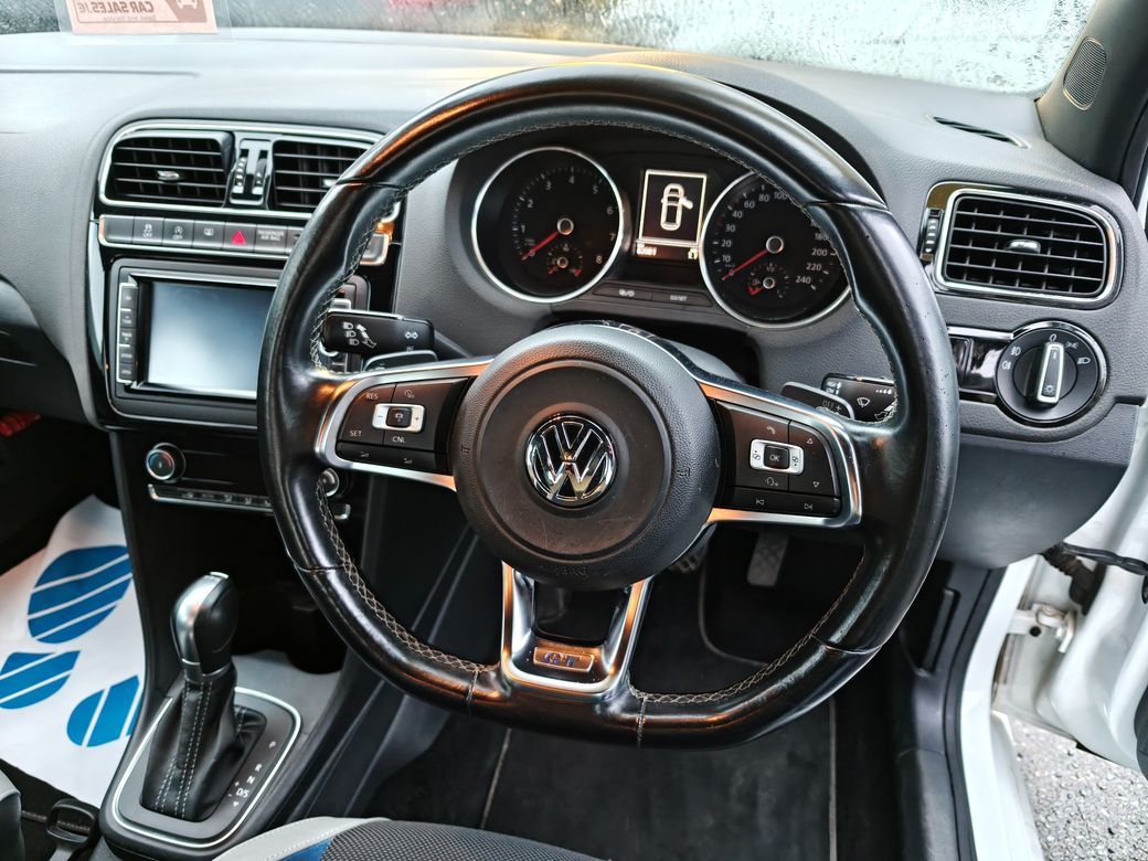 2015 Volkswagen Polo