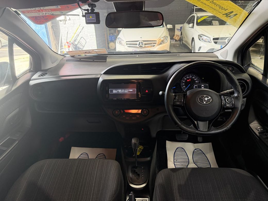 2017 Toyota Vitz