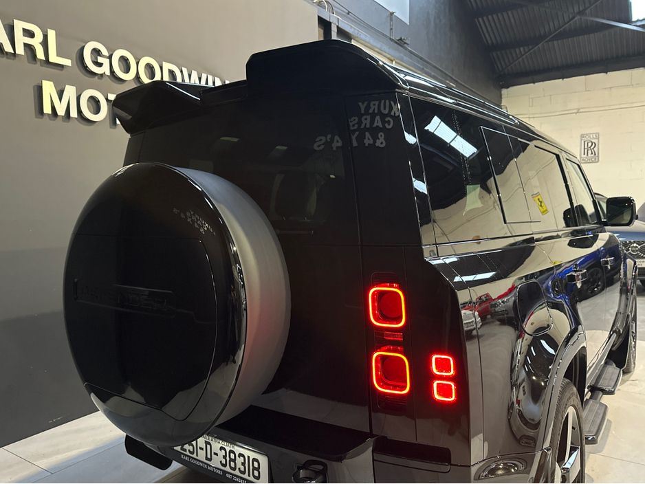 2025 Land Rover Defender