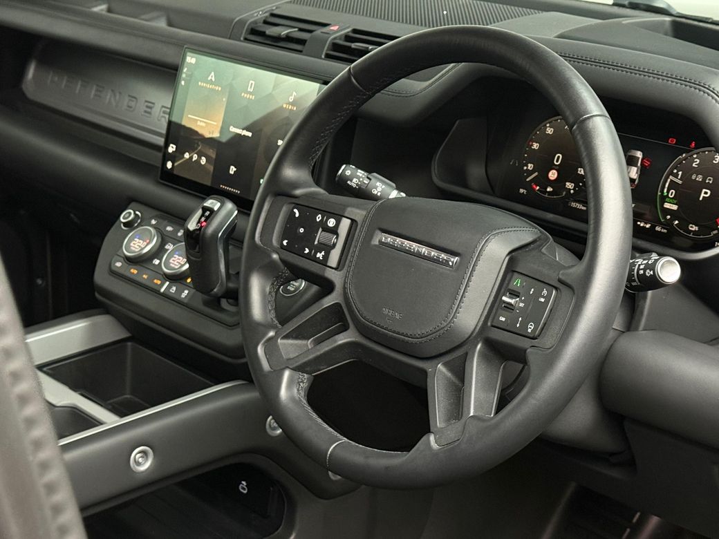 2025 Land Rover Defender