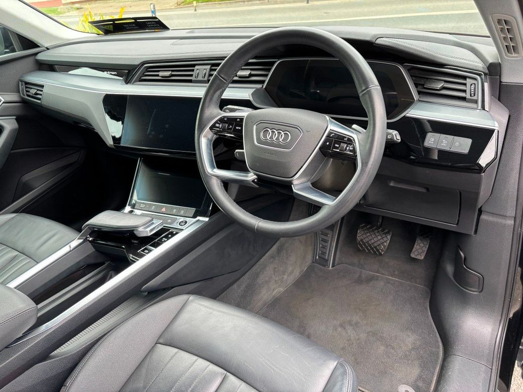 2022 Audi e-tron