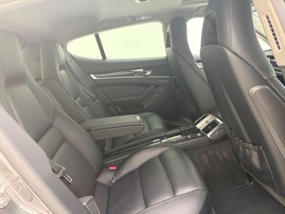 2016 Porsche Panamera