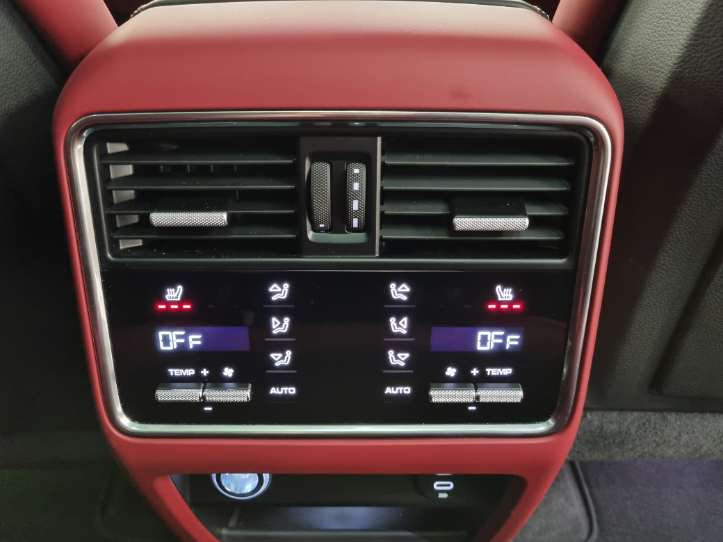 2023 Porsche Cayenne