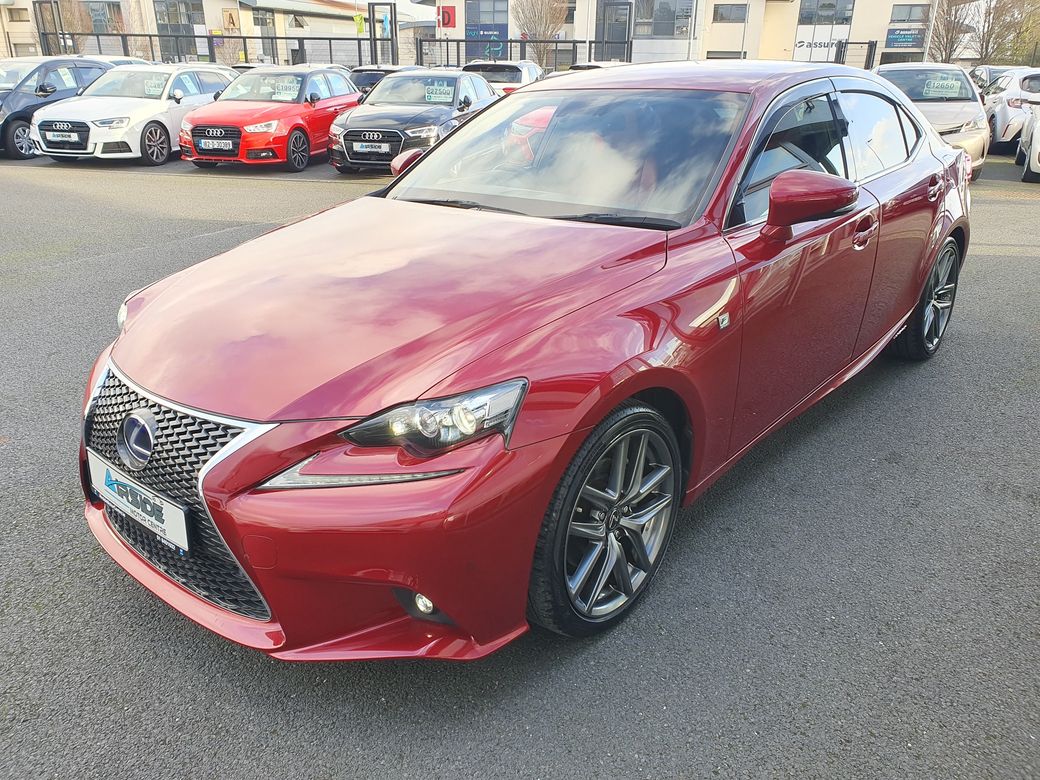 2015 Lexus IS 300h