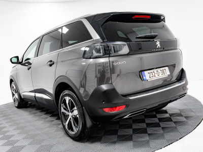 2023 Peugeot 5008
