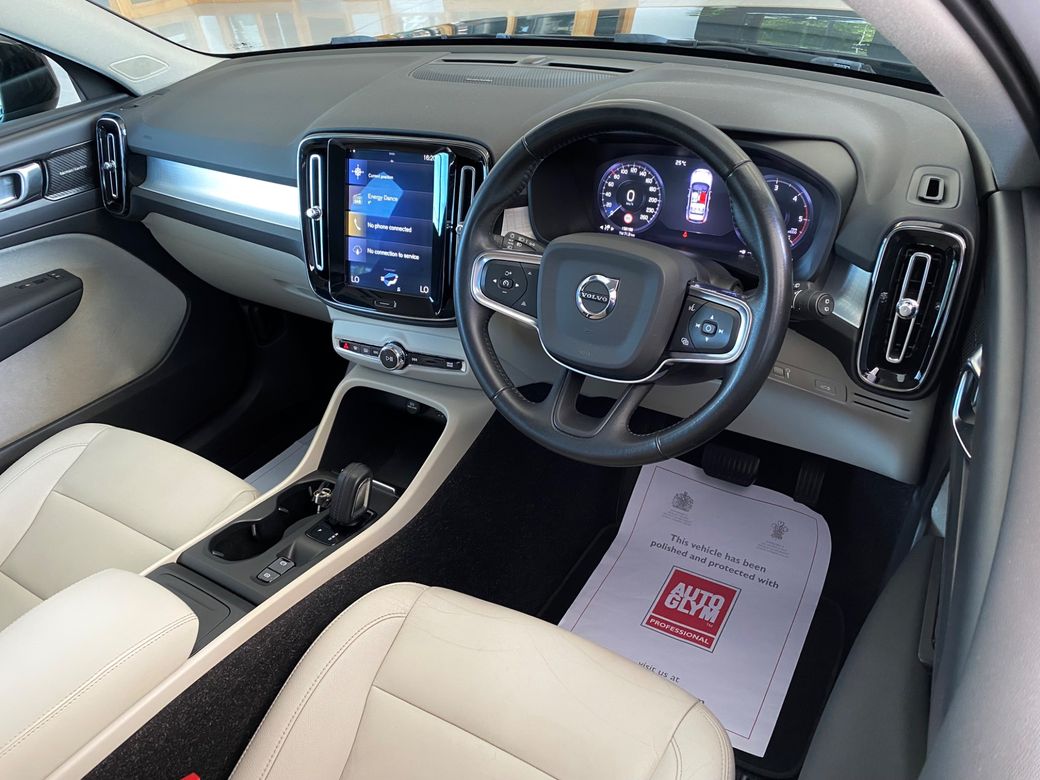 2020 Volvo XC40