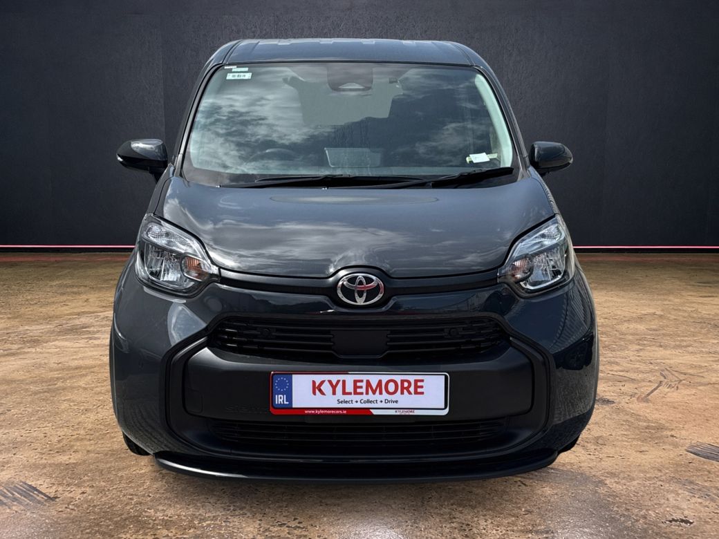2023 Toyota Sienta