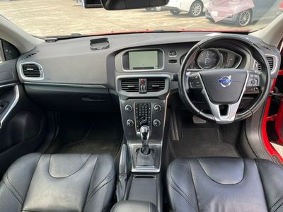 2015 Volvo V40