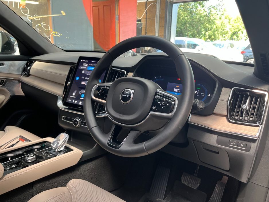2025 Volvo XC90
