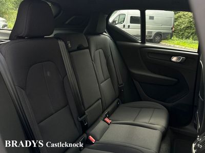 2026 Volvo EX40